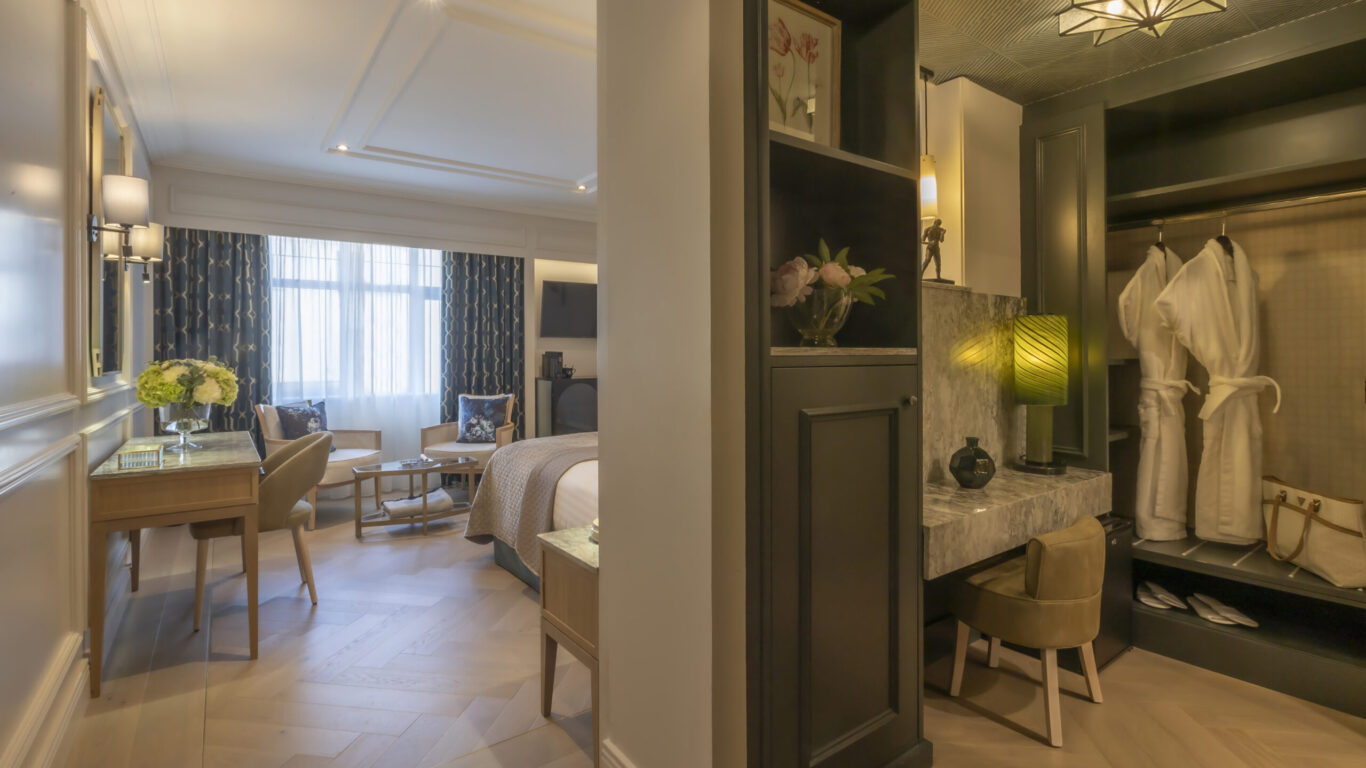 Double bedroom vanity area shot