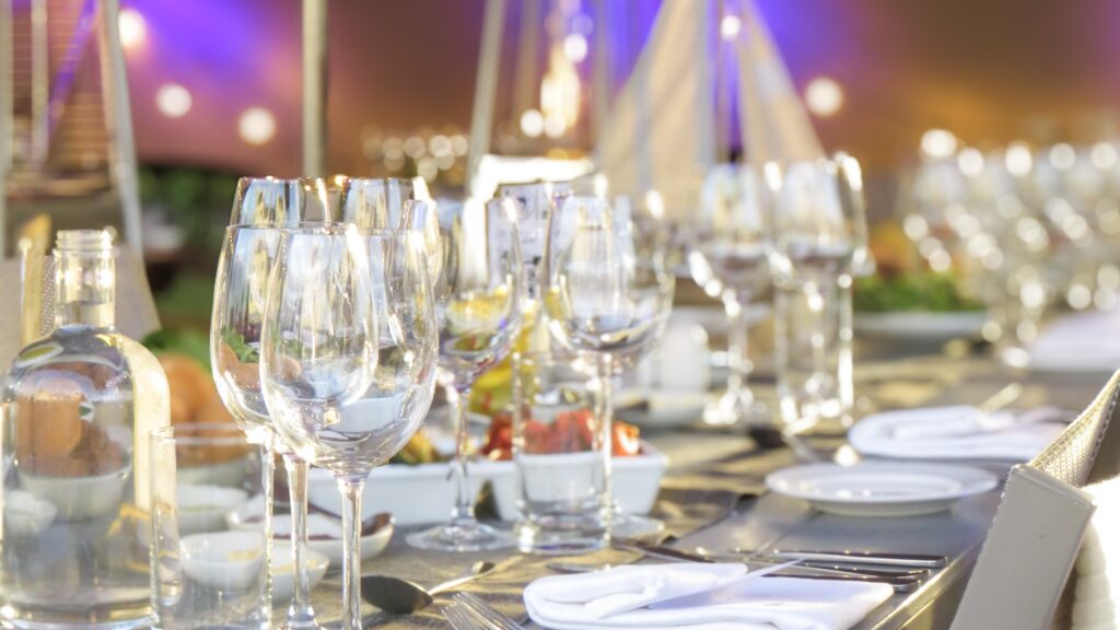 tabel set up brehon meets breton