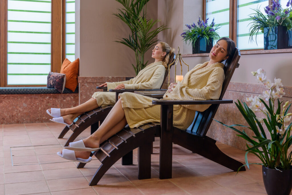 Girly Getaway Friends relaxing in the vitality suite at Anú Spa